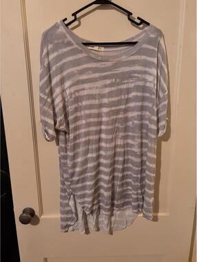Moon & Sky XL  Gray Striped Relaxed Fit Tunic Top